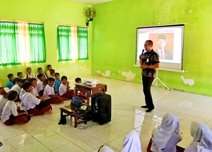 BNNK Sumenep Edukasi Siswa SD tentang Bahaya Narkoba