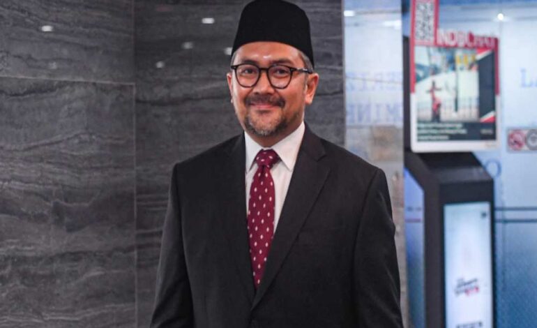 Prabu Revolusi di Lantik Jadi Dirjen IKP