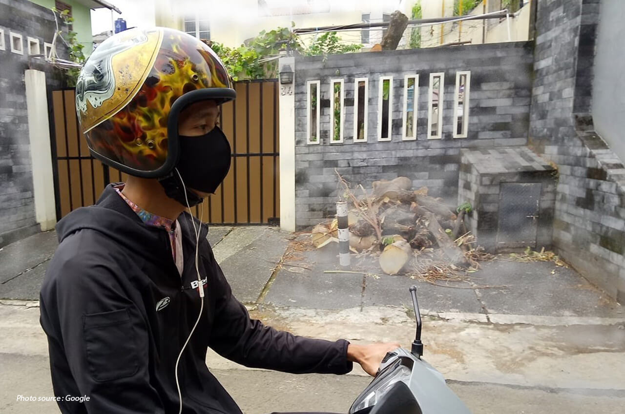 Bahaya Mendengarkan Musik Saat Berkendara: Pengendara Motor Diimbau Waspada