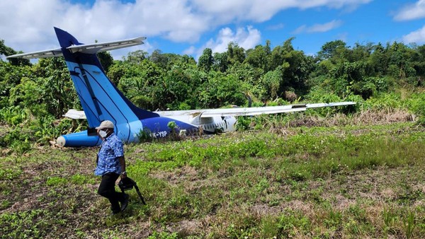 Pesawat Trigana Air Tergelincir, Istri Pj Gubernur Papua Selamat
