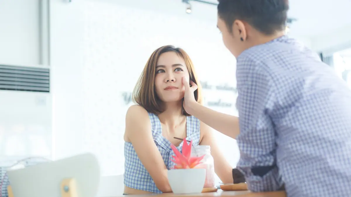 Waspadai! 4 Tipe Laki-Laki yang Perlu Dihindari Meski Terlihat Baik