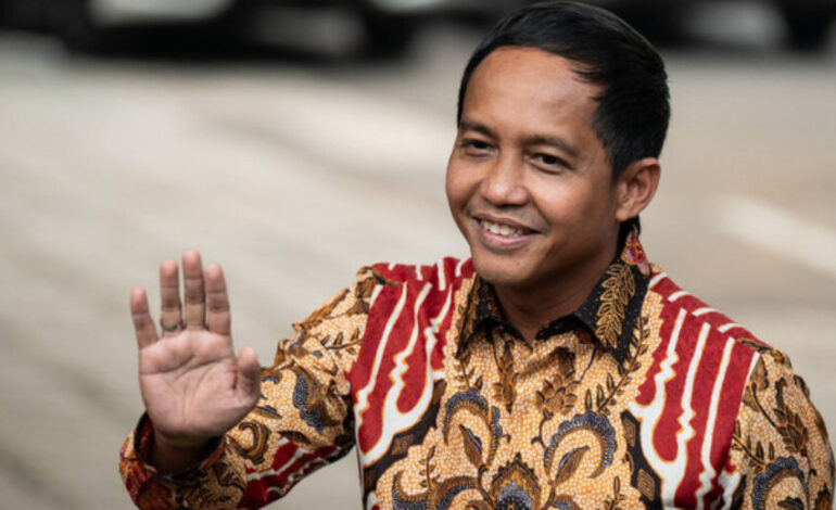 Raja Juli Antoni Dilantik Jadi Menteri Kehutanan, Fokus Atasi Isu Deforestasi dan Emisi