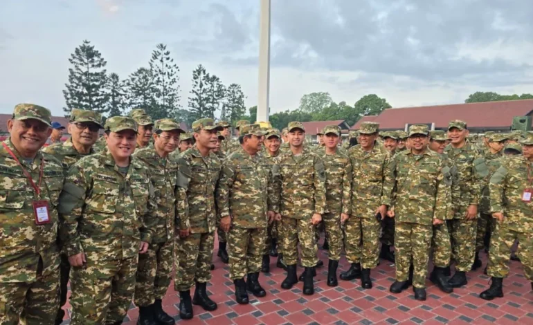 Kabinet Merah Putih Awali Hari Pertama di Akmil dengan Olahraga Bersama