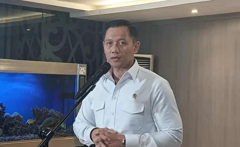 AHY: Harga Tiket Pesawat Akhir Tahun Harus Terjangkau untuk Masyarakat