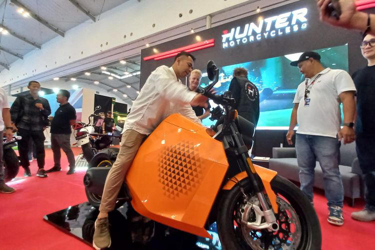 Motor Listrik Raffi Ahmad hingga Rute Baru PO Harapan Jaya