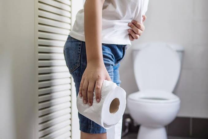 Susah BAB? Jangan Panik, Ini Jurus Alami Biar Nggak Harus “Berjuang” di Toilet